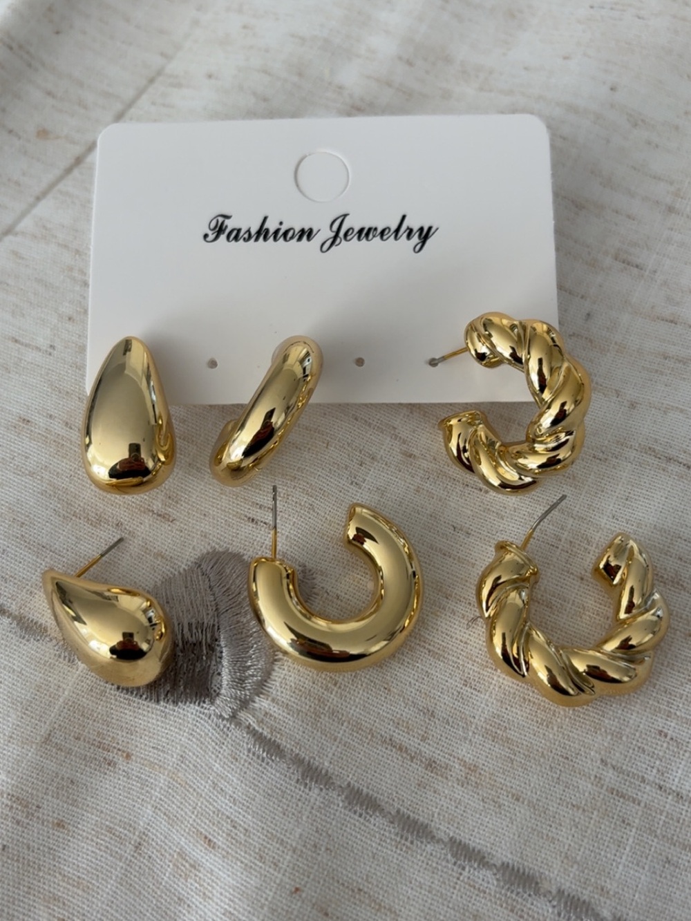 Lot of Gold Earrings
